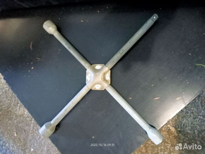 Ключ Баллоник