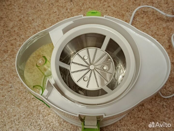 Соковыжималка Polaris