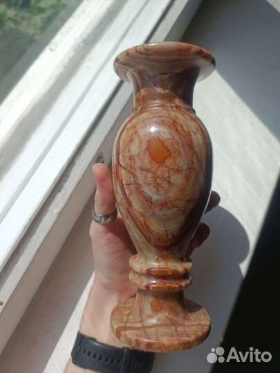 Ваза из оникса 19.5 см