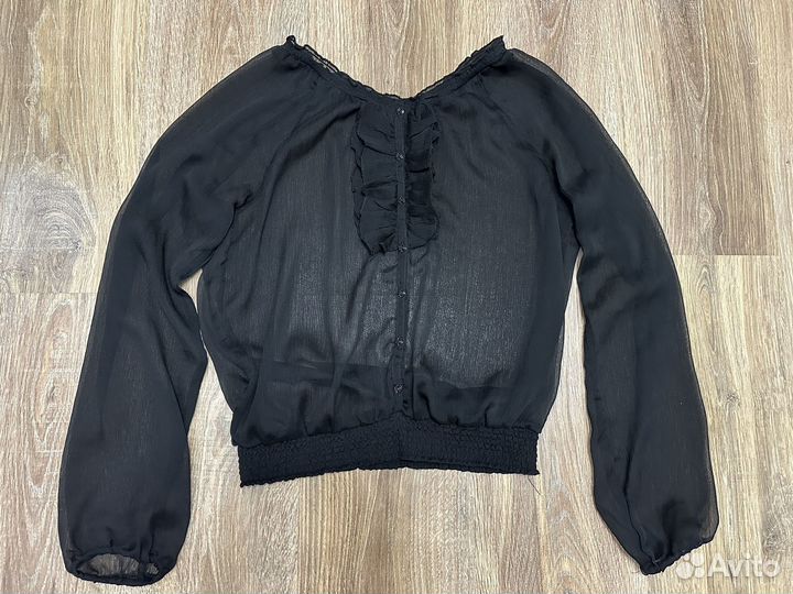 Блузка с пышными рукавами