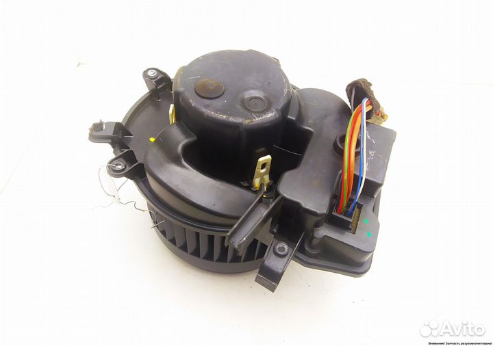 Моторчик печки б/у Mercedes W203 (C)