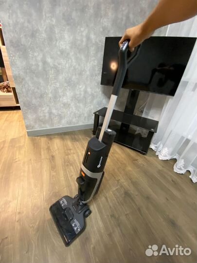 Моющий пылесос neatsvor