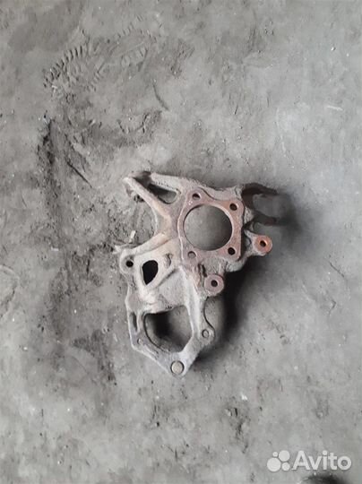 Кулак задний правый Mazda Mazda 6 GH