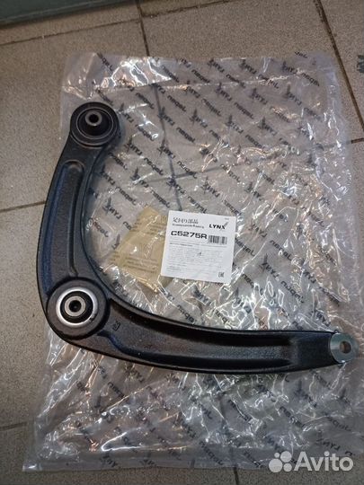 Рычаг передней подвески Peugeot 308, Citroen С4