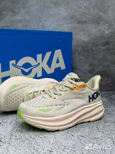 Кроссовки hoka