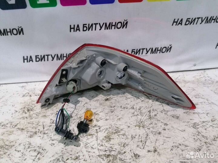 Фонарь задний левый Nissan Teana J32