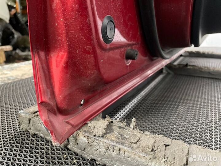 Передняя левая дверь Mazda 3 BM