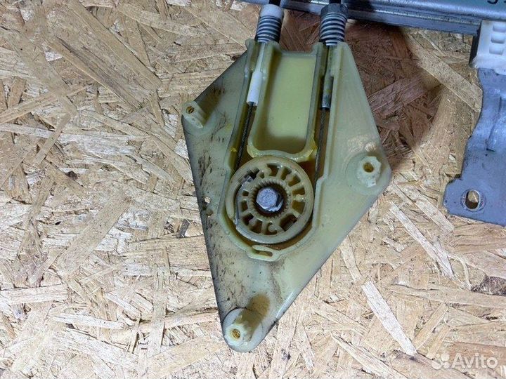 Стеклоподъемник задний правый Renault Megan Iii