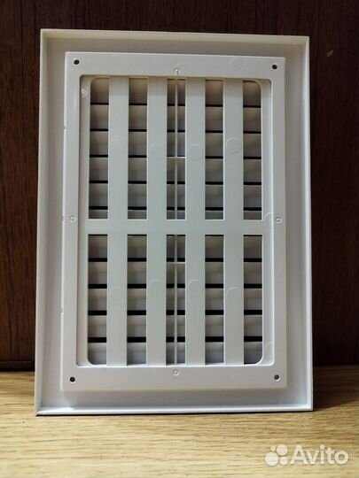 Вентиляционная решетка ERA 1825ррп 180х250 мм