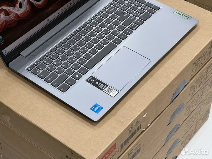 Новый ноут IPS 8 ядер DDR5 8G озу SSD256G