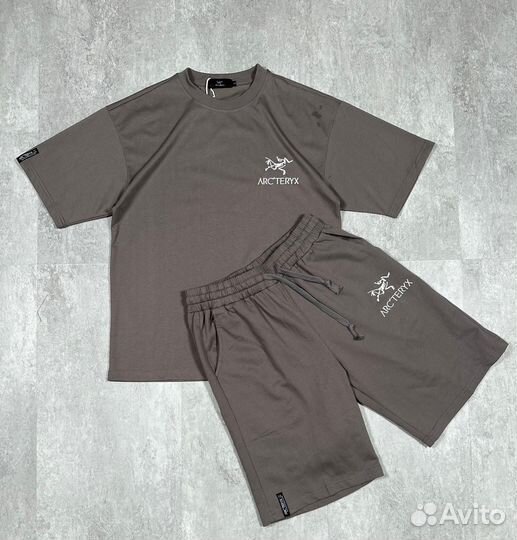Костюм с шортами мужской arcteryx