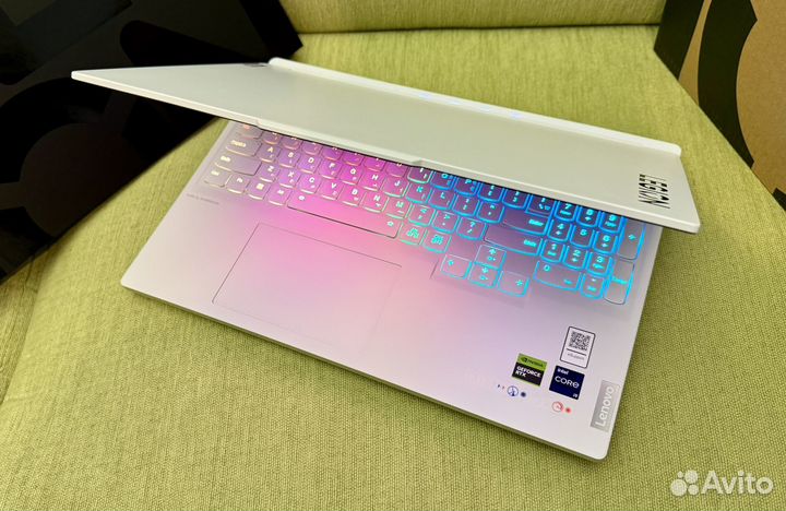 Lenovo Legion 7 slim I9 13900H RTX 4070 3.2K