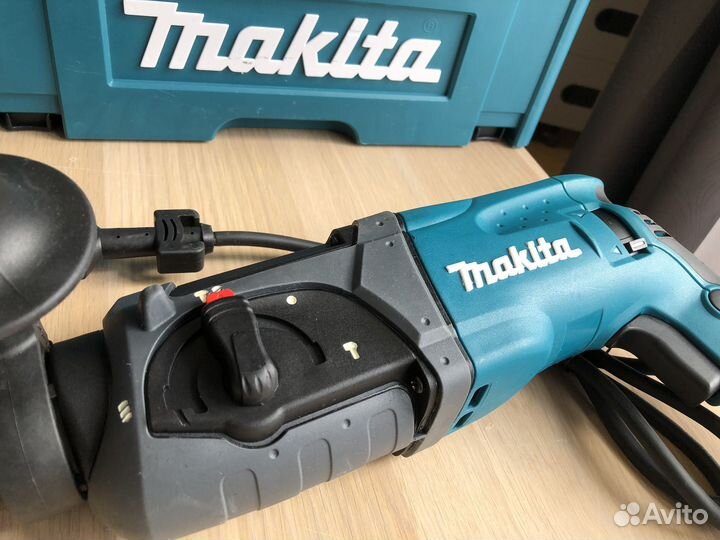 Перфоратор Makita SDS-plus