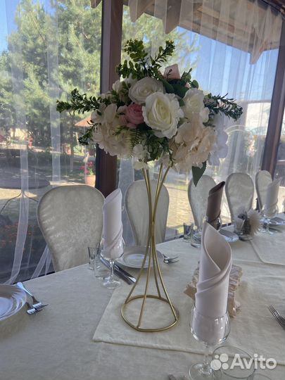 Декор зала на свадьбу. Президиум, оформление стола