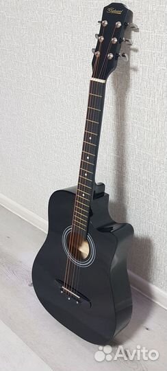 Акустическая гитара