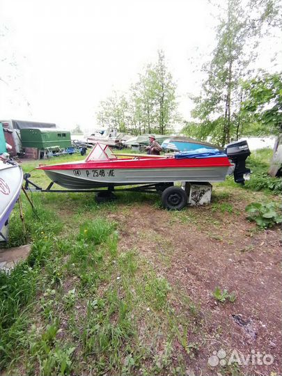 Катер с мотором