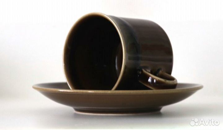 2 кофейные чашки с блюдцами