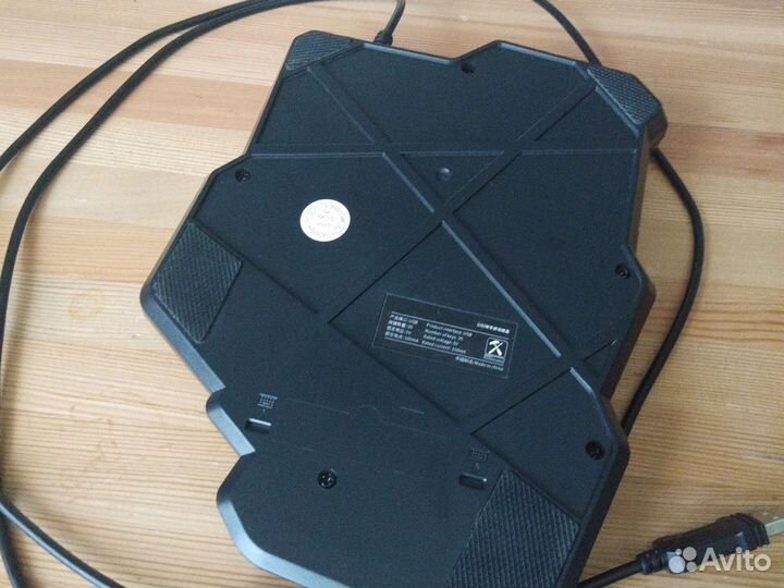 Клавиатура для гаджетов для одной руки