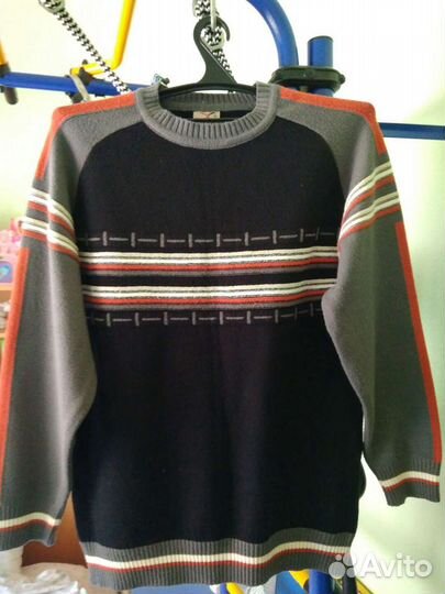 Мужской свитер