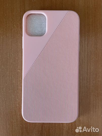 Чехол на iPhone 11