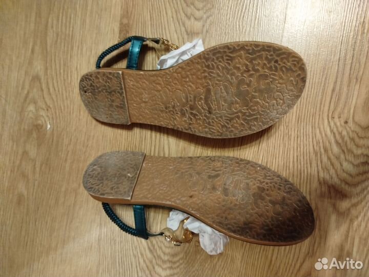 Босоножки женские