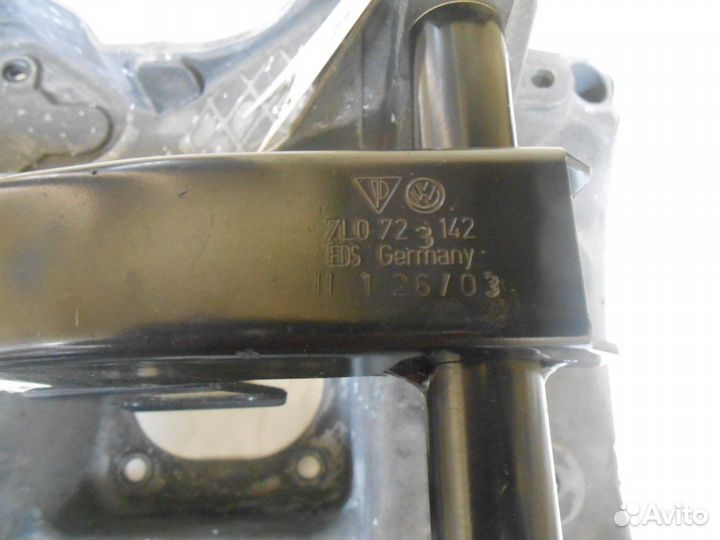 Педаль тормоза (Porsche Cayenne)