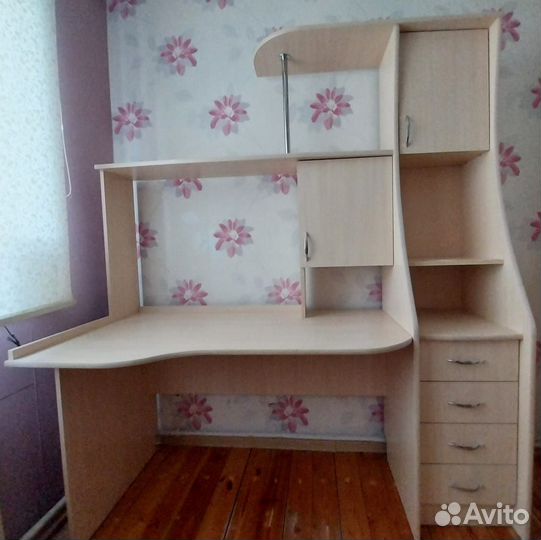 Продам мебель в детскую