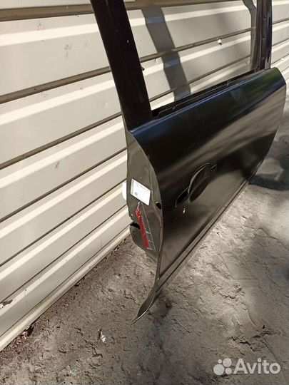 Дверь передняя правая Zafira B Зафира