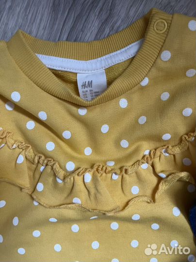 Джемпер трикотажный для девочки и юбка на лямках