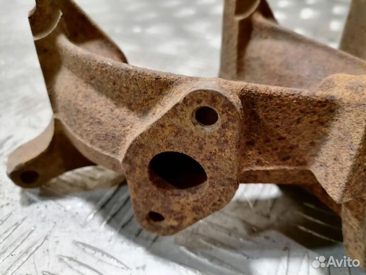 Коллектор выпускной Renault Scenic 2003 2009