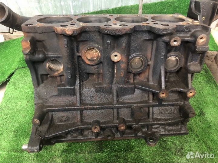 Блок цилиндров Hyundai Elantra XD G4GC 2003