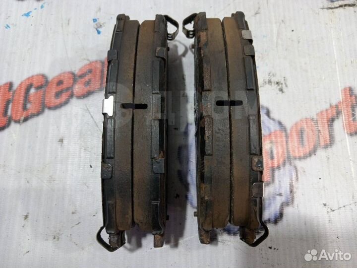 Колодки 85% передние Toyota Prius Alpha ZVW41