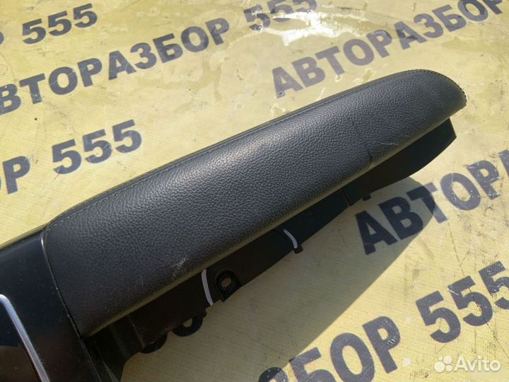 Накладка на заднюю левую дверь Kia Quoris