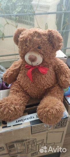 Мягкие игрушки большой медведь и другие