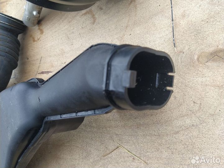 Воздухозаборник для Mitsubishi Lancer 9