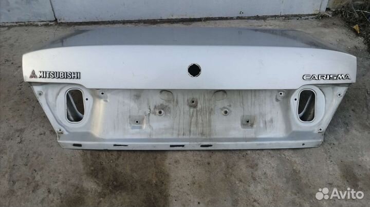 Крышка багажника Митсубиси Каризма