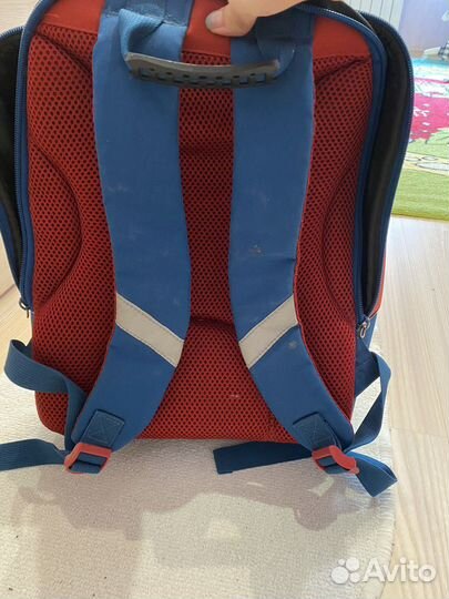 Рюкзак школьный