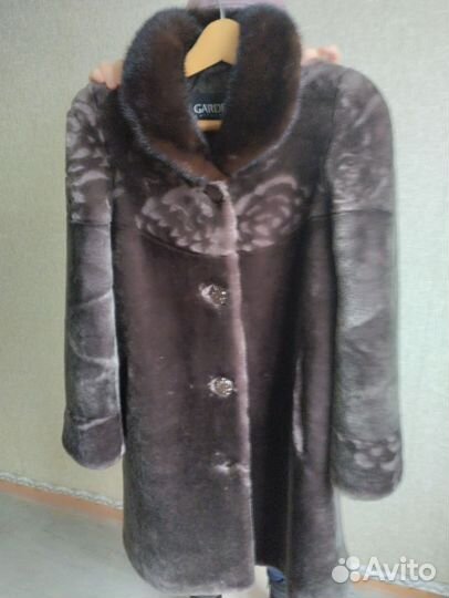 Шуба мутоновая с норковым воротником 46р-р