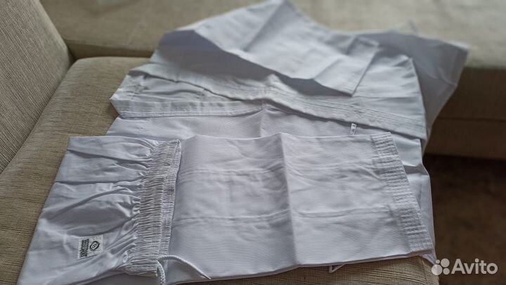 Кимоно для карате, айкидо, белое, рост 150см новое