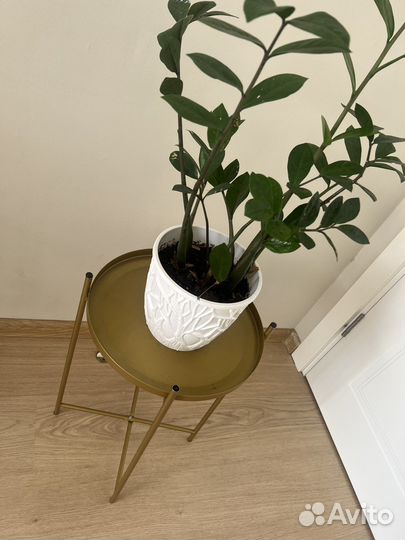 Подставка - столик металический