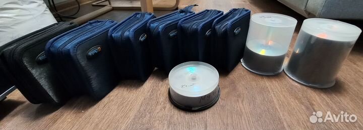 Большая коллекция двд (в сумках для двд)