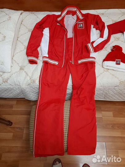 Спортивный костюм 