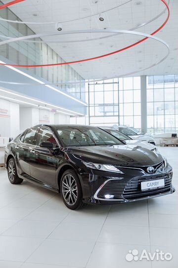 Toyota Camry 2.5 AT, 2023