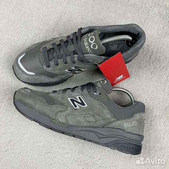 Кроссовки New Balance 1600 оригинал новые