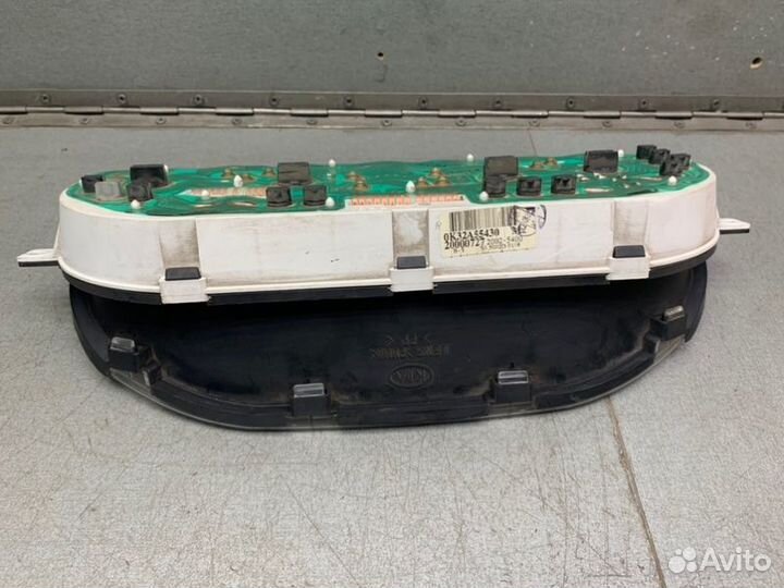 Панель приборов Kia Rio седан 1.5 A5D 2000