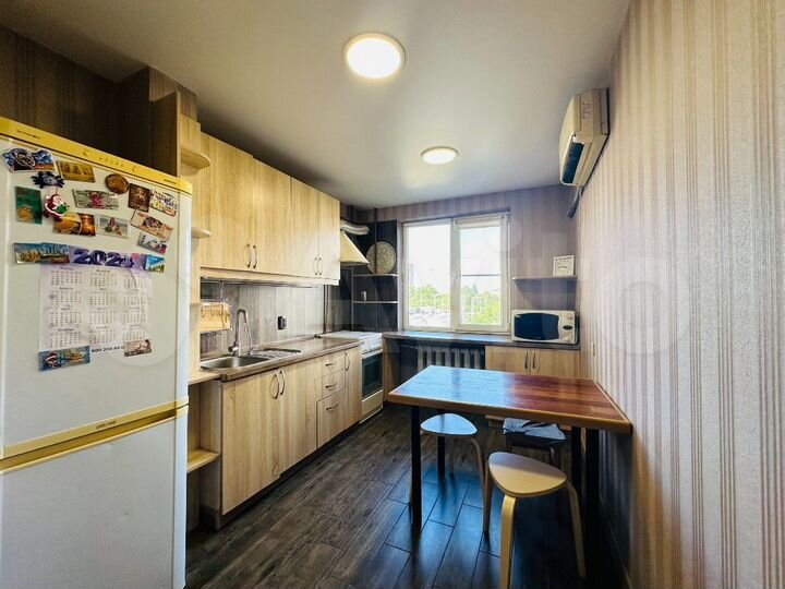 2-к. квартира, 53,5 м², 4/10 эт.