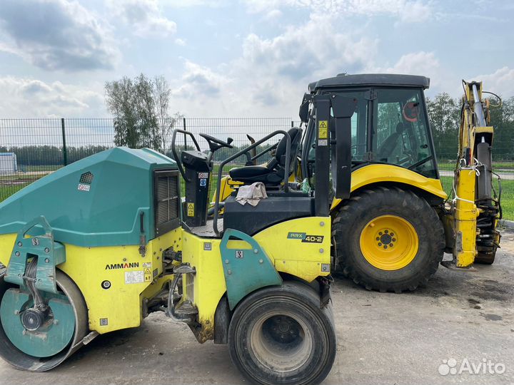 Экскаватор-погрузчик New Holland B110 4PT, 2006