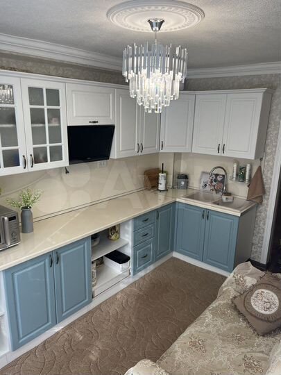 2-к. квартира, 57 м², 1/5 эт.