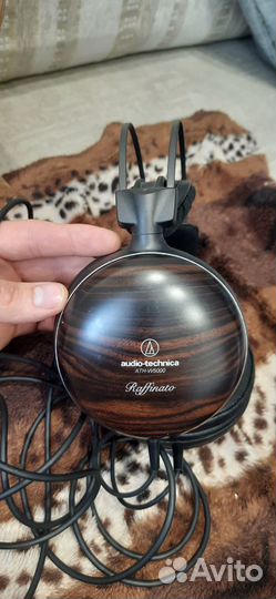 Наушники Audio-technica ATH-W5000+подставка