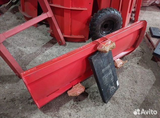 Отвал для снега на минитрактор 1,25 м